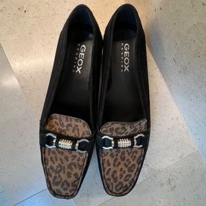 Geox Respira Womens Size 42/11  Black Suede/Leopard Jewel Horse Bit Loafers